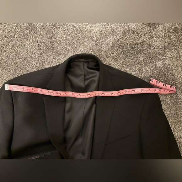 Men’s Kenneth Cole Reaction Suit - Picture 2 of 8